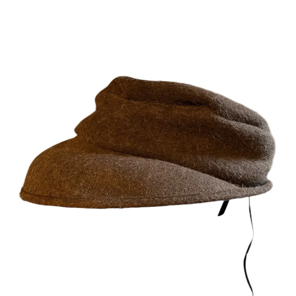 Rare Wayne Wirem Milineru Women's Wool Bonnet Hat